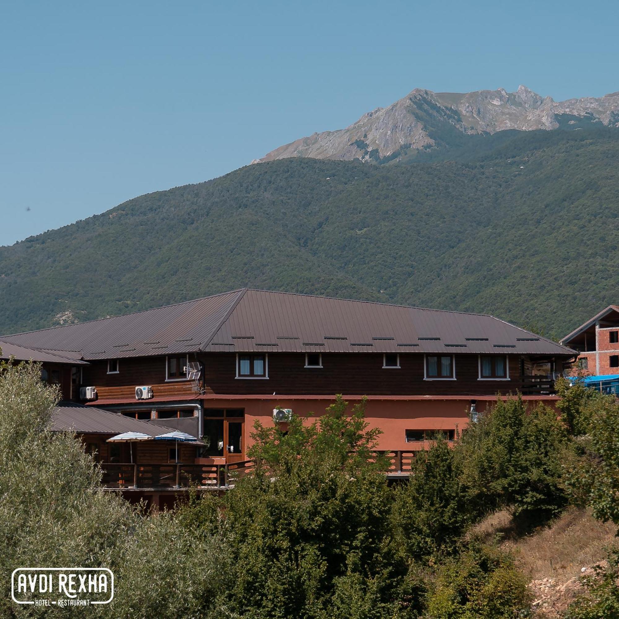 Hotel Avdi Rexha Bajram Curri ภายนอก รูปภาพ